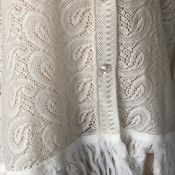 Vintage Lace Knit Paisley design fringe cape - Picture 8 of 13